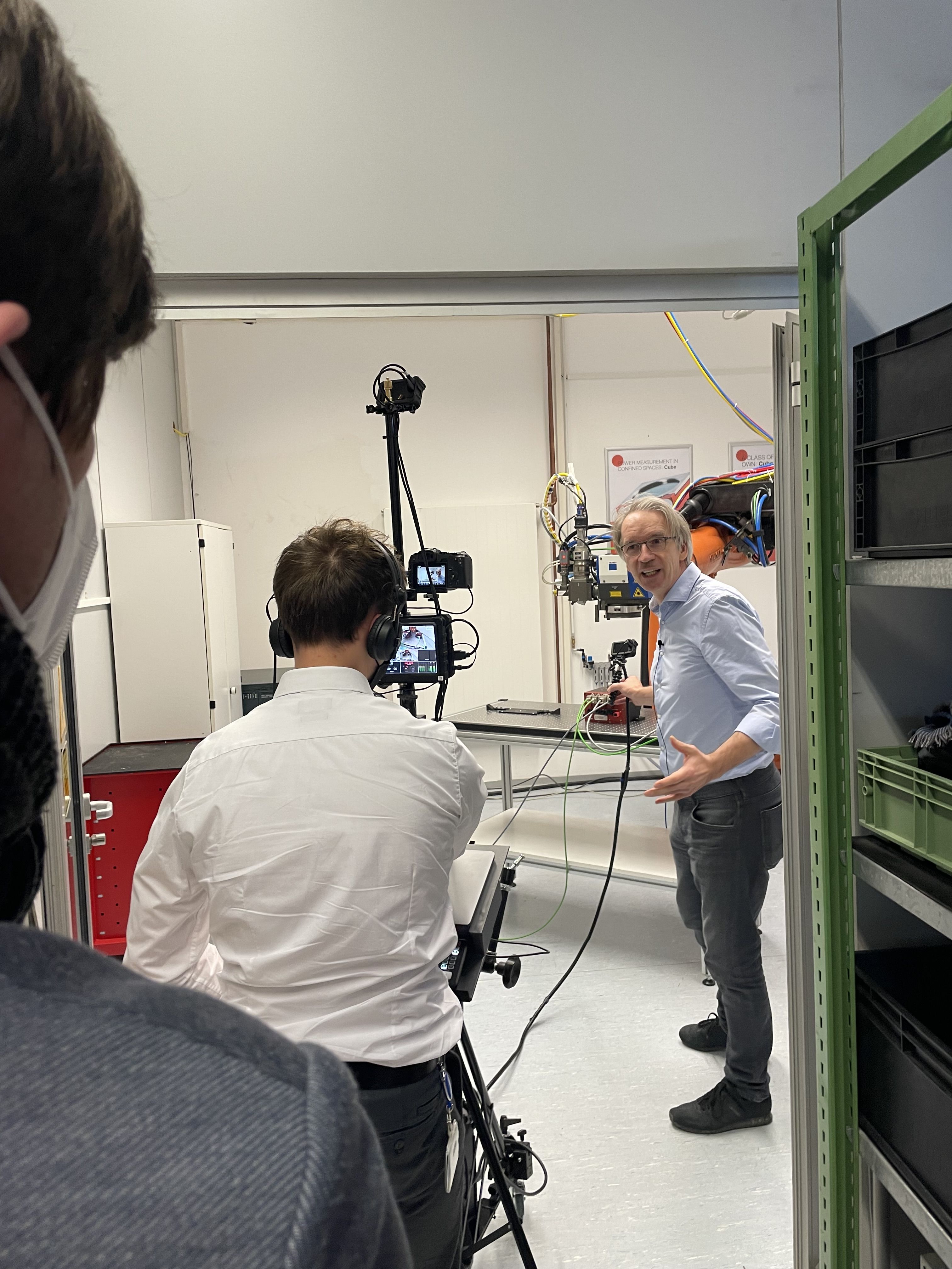 Virtuelle Visite bei PRIMES: In Pfungstadt (bei Darmstadt) führten Inhaber Dr. Reinhard Kramer und seine Experten die Vorteile der Laserstrahldiagnostik vor. 
