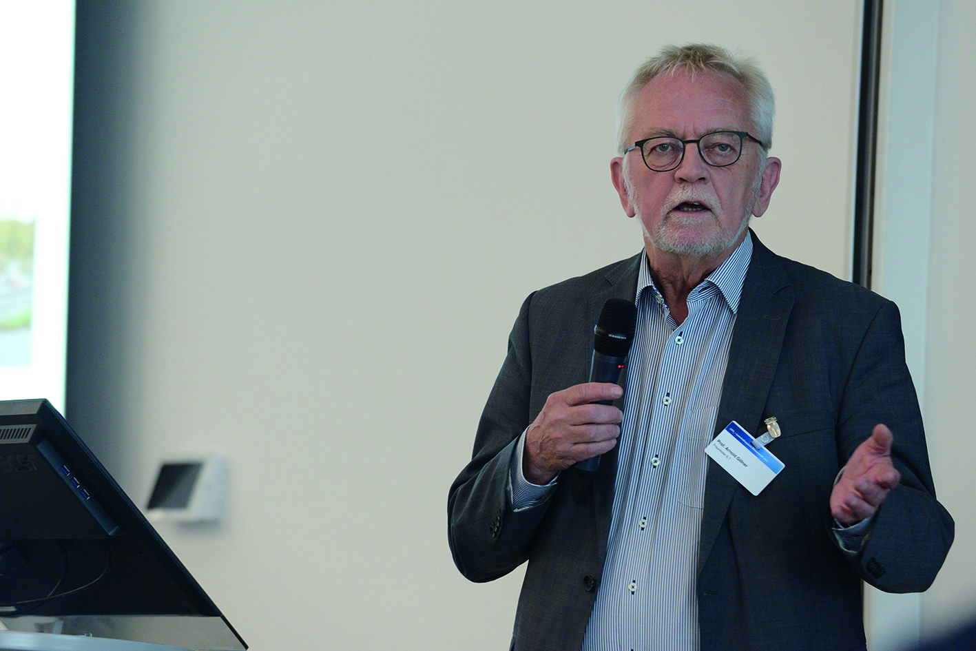 Prof. Arnold Gillner, Leitung »Forschungsmärkte« am Fraunhofer ILT: »Viele Themen können wir hier in Aachen im Forschungscampus Digital Photonic Production DPP gemeinsam an unseren Versuchsanlagen angehen, um so eine Wasserstoff-Plattform auf die Beine zu stellen.«