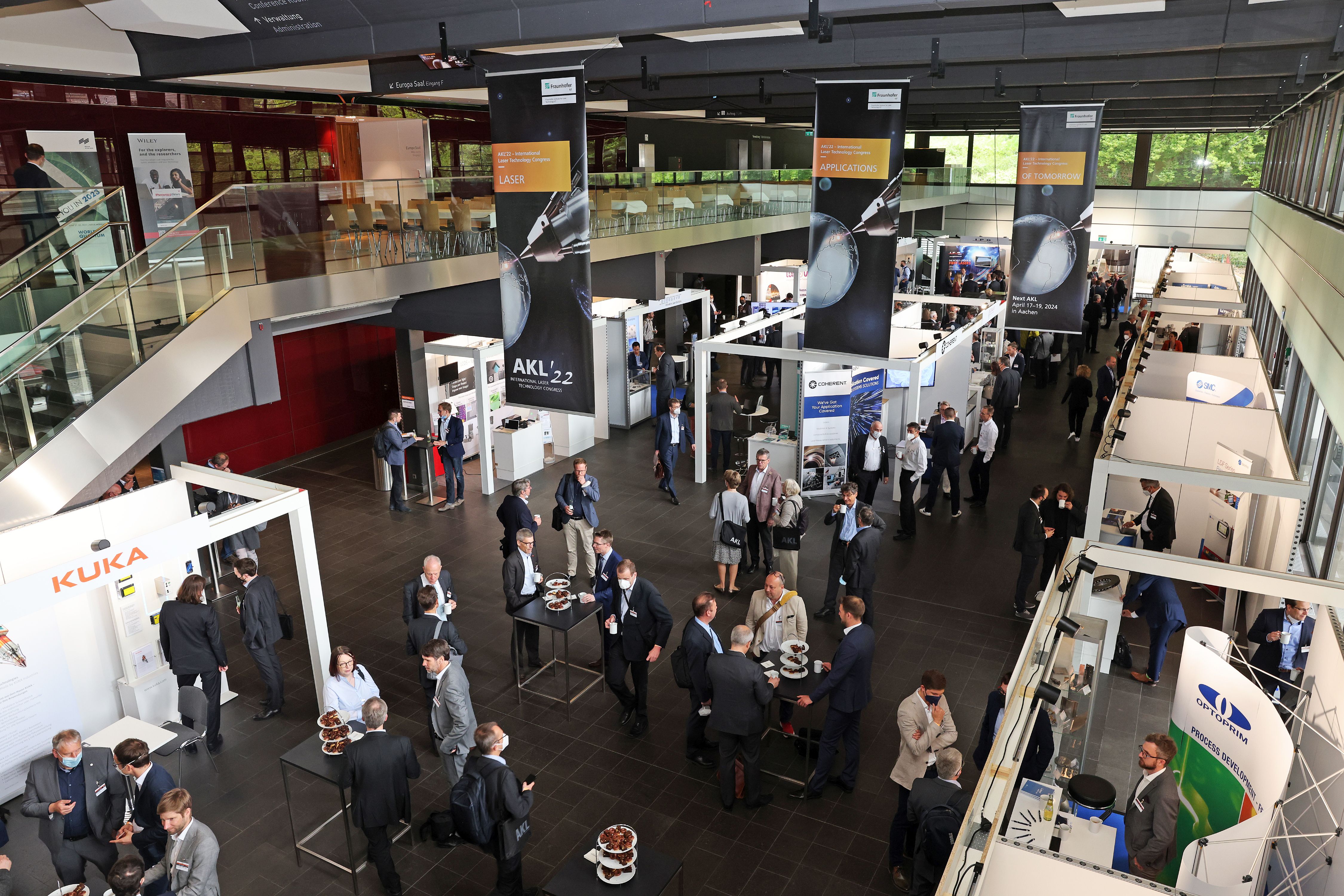In addition to the presentations, the participants of AKL'24 in Aachen will once again have plenty of opportunities for networking. In the picture: accompanying exhibition of AKL'22.