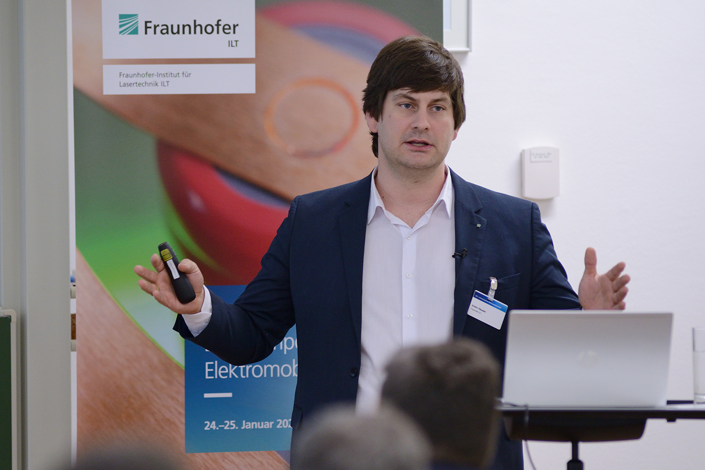 Dr. André Häusler, Group Leader for Joining of Metals at Fraunhofer ILT, presented the planned Battery Launch Center NRW, which has already been able to win partners such as Kuka, LBBZ and RWTH Aachen University as supporters.