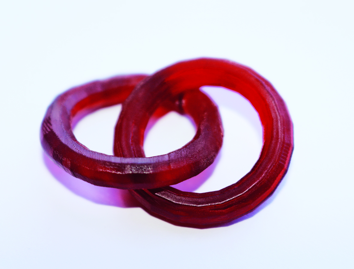 Image 1: With the new “TwoCure” process printed ring-in-ring structure, manufactured without support structures and without platform contact.