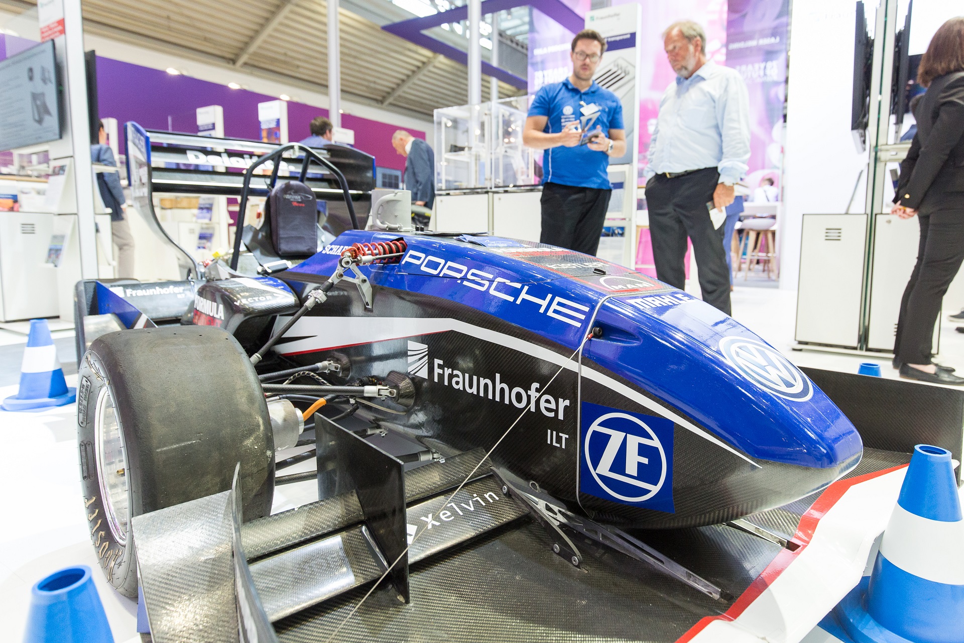 At the trade fair, the electric racing car “eace05” from the Ecurie Aix – Formula Student Team at RWTH Aachen University showed how laser technology creates completely new possibilities in lightweight construction and e-mobility.