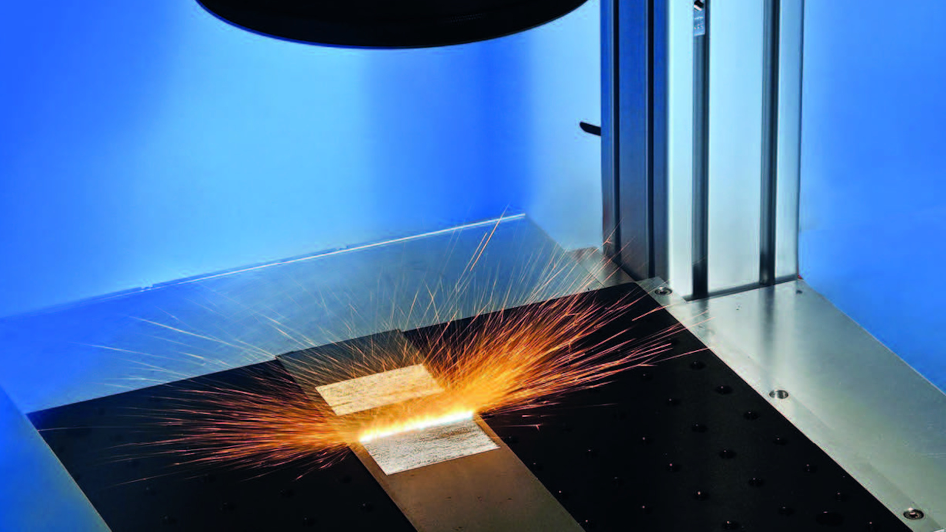 Cw laser structuring for plastic-metal connections.